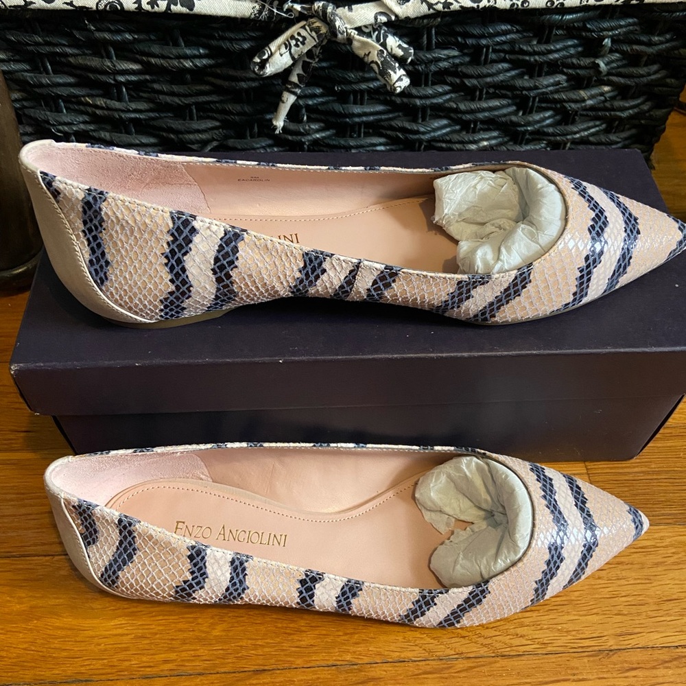 Enzo Angiolini Pink and Navy Snakeskin Pointed Toe Flats